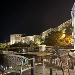  Guest house With Castle View